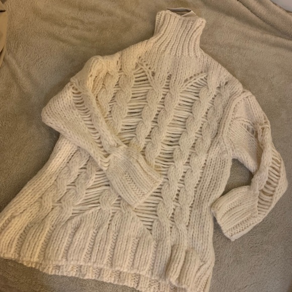 NWT 🤍 CABLE KNIT SWEATER Zara Sz S - Picture 5 of 11